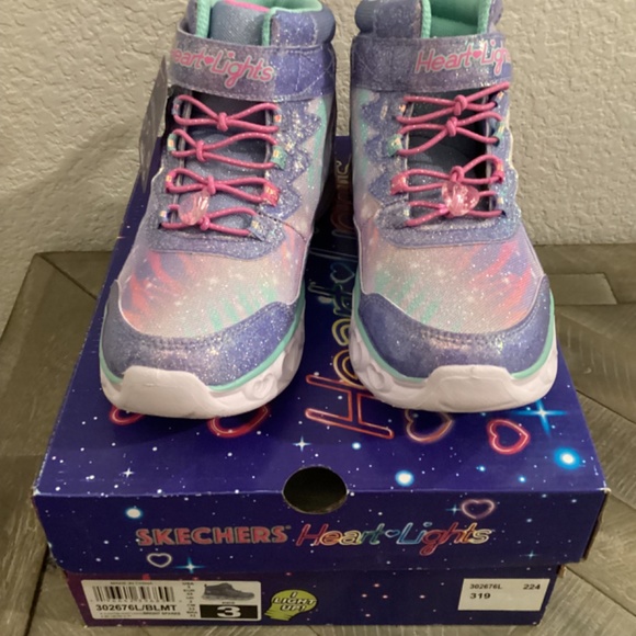 SKECHERS Little Girls Heart Lights Light-Up Adjustable Strap Sneaker Boo… - Picture 14 of 15